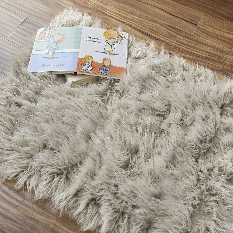 OJIA Deluxe Soft Fuzzy Fur Rugs Faux Sheepskin Shaggy Area Rugs Fluffy Modern Kids Carpet for Living Room Bedroom Sofa Bedside Decor(2 x 3ft, Grey)