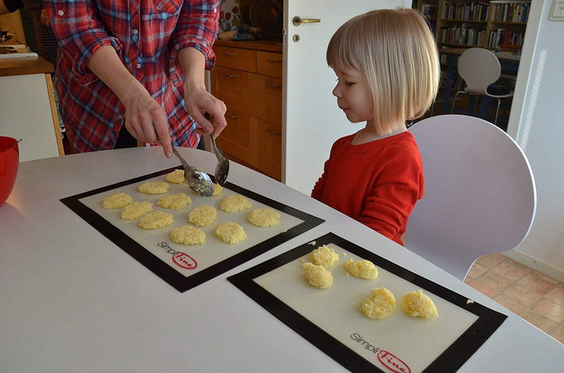 SimpliFine Silicone Baking Mat Set, 3 Different Silicone Baking Mats for Half, Quarter and Small Oven Sheet Sizes.