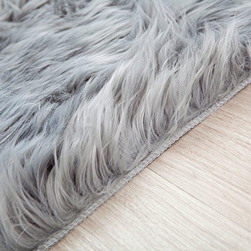 OJIA Deluxe Soft Fuzzy Fur Rugs Faux Sheepskin Shaggy Area Rugs Fluffy Modern Kids Carpet for Living Room Bedroom Sofa Bedside Decor(2 x 3ft, Grey)